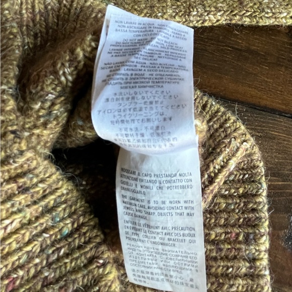 Gucci Sweater - Picture 7 of 16